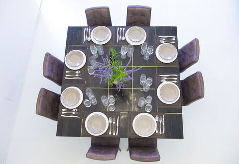 Villa del Fattore: Møbel, Bord, Bordservice, Spisestue, Køkken & Spisebord, Stol, Serveware, Tallerkner, Naturmateriale, Plade