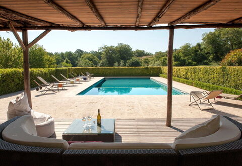 Villa Collombroso: Svømmepøl, Udendørs Møbler, Møbel, Udvej, Liggestol, Skygge, Kompositmateriale, Fritid, Stol, Have