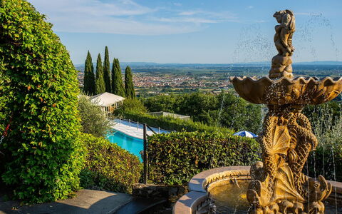 Villa la Brezza: Have, Landscaping, Eco Hotel, Hæk, Svømmepøl, Villa, Botanisk Have, Ferieby, Gårdsplads