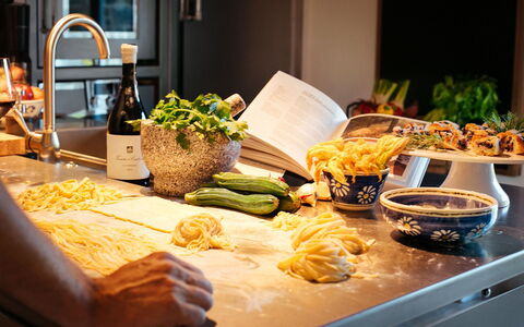 Villa Torre del Chianti: Mad, Ingrediens, Bordservice, Fremstille, Tilberedning, Serveware, Tallerkner, Plade