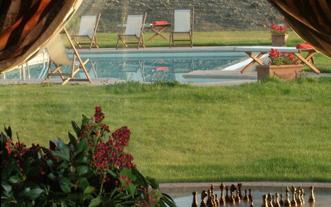 Villa Montichiello: Skygge, Lawn, Have, Gardin, Gård, Eco Hotel, Design, Backyard, Stol, Stueplante