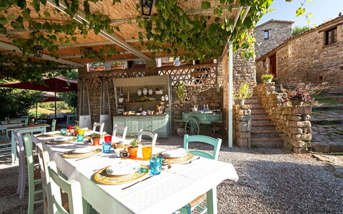 Borgo di San Biagio: Møbel, Bord, Stol, Køkken & Spisebord, Udendørs Bord, Udendørs Møbler, Restaurant, Spisestue, Have, Dug