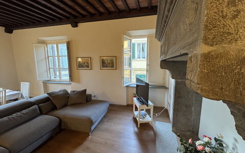 Casa Anna 13: Træ, Gulvbelægning, Indretning, Møbel, Etage, Loft, Værelse, Stue, Trægulve, Stol