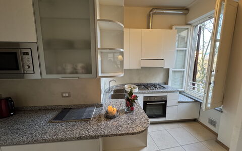 Casa Anna 13: Køkken, Køkken Apparat, Countertop, Større Bandage, Gulvbelægning, Indretning, Cabinetry, Husholdningsapparat, Etage, Belysning