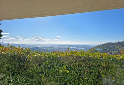 Appartamento Botrici: Himmel, Daytime, Blad, Natur, Grøn, Vegetationen, Horisont, Sky, Bakke, Landskab