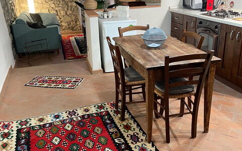 Borgo Antico, Pool, Barberino del Mugello: Møbel, Gulvbelægning, Etage, Indretning, Tæppe, Bord, Værelse, Stue