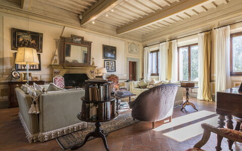 Castello di Cabbiavoli: Møbel, Indretning, Gulvbelægning, Hjem, Etage, Belysning, Loft, Værelse, Stue, Stol