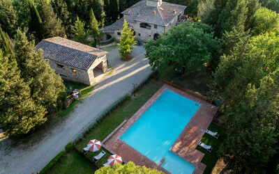 Maison Badia a Passignano: Estate, Svømmepøl, Hacienda, Villa, Mansion, Stuehus, Gård, Landscaping, Lærk