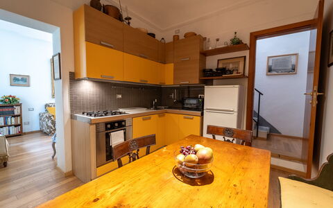 Casa dello Scrittore: Køkken, Indretning, Køkken Apparat, Møbel, Gulvbelægning, Countertop, Større Bandage, Træ, Værelse, Etage