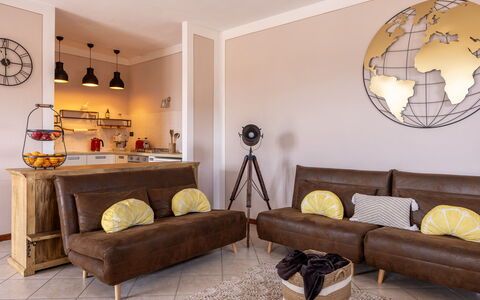 Terrazza sulla Luna, Casciana Terme: Møbel, Indretning, Couch, Træ, Gulvbelægning, Stue, Etage, Værelse, Textile, Hjem
