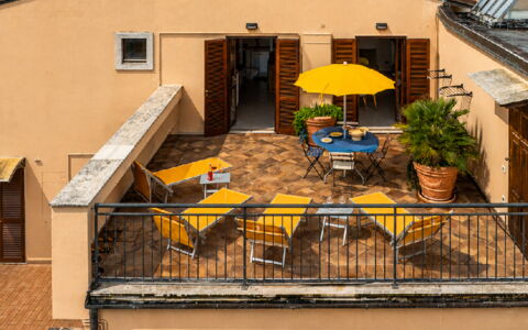 Terrazza sulla Luna, Casciana Terme: Træ, Lejlighed, Møbel, Stol, Udendørs Møbler, Blomsterkrukke, Udendørs Bord, Altan, Stueplante, Bejdse