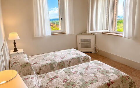 Il Casale al Colle: Møbel, Soveværelse, Seng, Indretning, Træ, Sengetøj, Etage, Sengetøj, Textile, Sengetøj