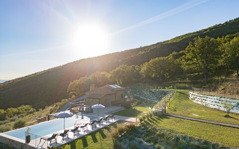 Villa Maddalena alla Guglielmesca: Bakke, Landskab, Highland, Landdistrikt, Hill Station, Hældning, Bjergkæde, Faldt, Dal, Estate