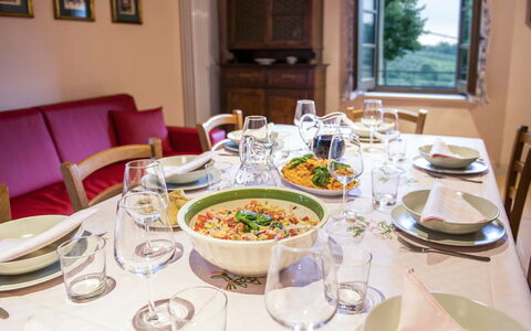 Casa Elia 6: Mad, Bordservice, Møbel, Bord, Tallerkner, Serveware, Plade, Drinkware, Køkken & Spisebord, Stol