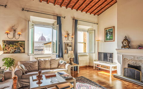 Bellavista: Væg, Indretning, Møbel, Gulvbelægning, Loft, Etage, Stue, Hjem, Belysning, Værelse