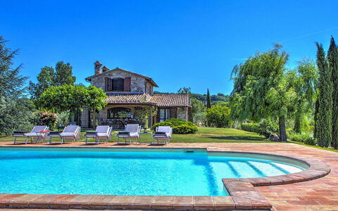 Casal del Salice 10: Blå, Svømmepøl, Estate, Stuehus, Villa, Hacienda, Landscaping, Eco Hotel, Mansion