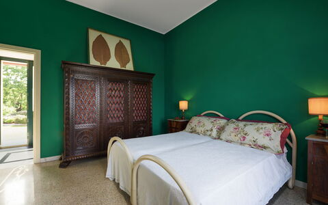 Villa Vittoria D'Anghiari 7+3: Indretning, Gulvbelægning, Træ, Etage, Møbel, Loft, Soveværelse, Værelse, Belysning, Seng