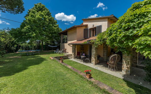 Villa Joy 6: Busk, Hus, Hjem, Boligområde, Have, Land Lot, Sommerhus, Landdistrikt, Bunddække