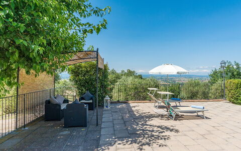 La Torretta 10: Skygge, Udendørs Møbler, Have, Stol, Hegn, Landscaping, Eco Hotel, Backyard, Altan