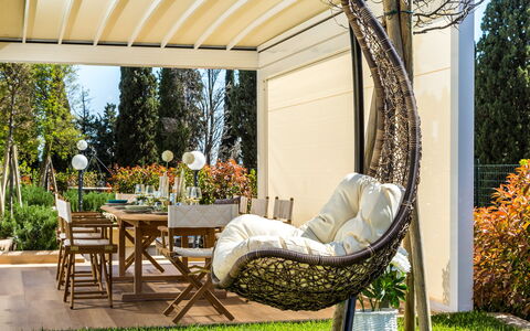 Villa Sole al Molino a Vento 8: Møbel, Have, Udendørs Møbler, Skygge, Stol, Udendørs Struktur, Eco Hotel, Gårdhave, Blomsterkrukke, Stueplante