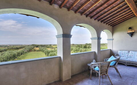 Villa Il Meluccio 12: Kolonne, Hacienda, Altan