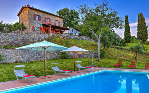 La Casa di Elsa 6: Estate, Svømmepøl, Sommerhus, Stuehus, Villa, Have, Eco Hotel, Landscaping, Udvej, Gård