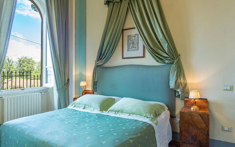 Villa Leonardo 30+6: Møbel, Indretning, Soveværelse, Seng, Sengetøj, Sengetøj, Sengetøj, Textile, Værelse, Belysning
