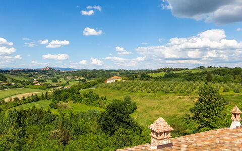 Dimora San Germano 14: Himmel, Sommer, Landskab, Sky, Bakke, Landdistrikt, Hill Station, Forår, Cumulus, Plantation