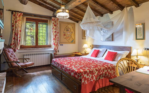 La Cerqua 8: Møbel, Indretning, Væg, Soveværelse, Seng, Sengetøj, Loft, Sengetøj, Textile, Sengetøj