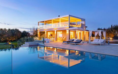 La Perla tra Gli Ulivi 12: Svømmepøl, Udvej, Estate, Villa, Mansion, Eco Hotel, Skumring, Design, Hotel, Altan
