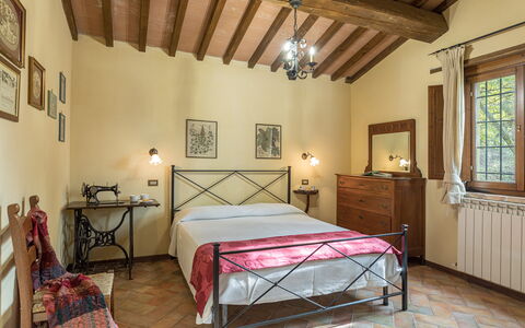 Villa Mila 6: Møbel, Indretning, Gulvbelægning, Seng, Loft, Soveværelse, Etage, Værelse, Hjem, Bed Frame