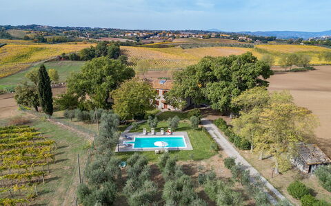 Casale le Tre Querce 8+1: Boligområde, Hus, Estate, Hjem, Land Lot, Svømmepøl, Have, Plantation, Lawn, Hacienda