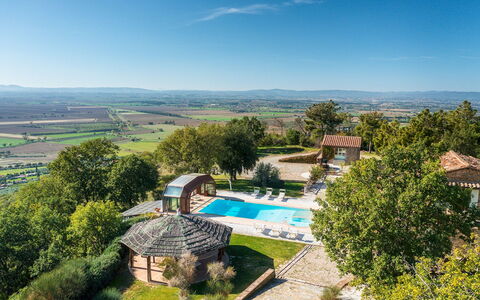 Il Romitoio 12: Sommerhus, Estate, Fritid, Stuehus, Have, Villa, Lawn, Eco Hotel, Landscaping, Hacienda