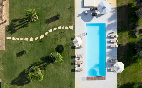 La Buganvilla 14: Svømmepøl, Udendørs Møbler, Fritid, Udvej, Liggestol, Eco Hotel, Landscaping, Lawn, Hotel, Villa