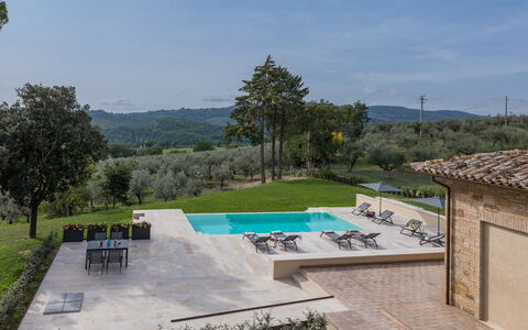 Villa Anna Elisa 8: Svømmepøl, Hjem, Estate, Udvej, Stuehus, Hacienda, Landscaping, Udendørs Møbler, Villa, Eco Hotel