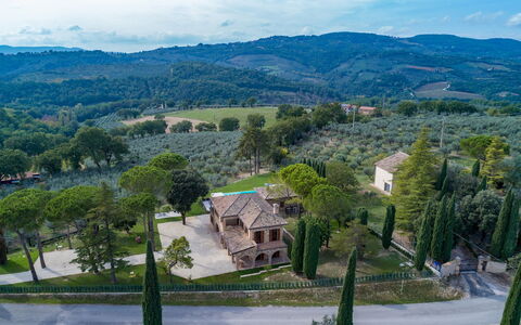 Villa Anna Elisa 8: Træ, Estate, Mansion, Landsby, Hacienda, Landscaping, Stuehus, Villa, Plantation