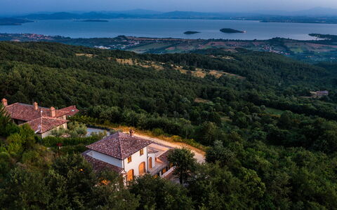 Villa Maggiorana 10: Bakke, Naturlige Landskab, Landskab, Highland, Landdistrikt, Hill Station, Bjergkæde, Hældning, Sommerhus, Landsby