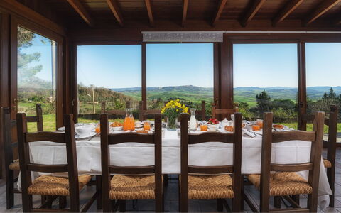Podere Il Chiesino 8+2: Møbel, Indretning, Træ, Bord, Stol, Køkken & Spisebord, Værelse, Loft, Spisestue, Eco Hotel