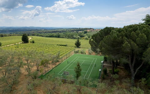 Terra di Siena 14: Træ, Landskab, Land Lot, Tennisbane, Luftfotografering, Lawn, Parkere, Fugleperspektiv, Landscaping