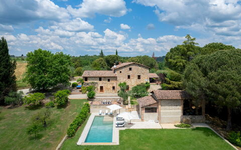 Terra di Siena 14: Hjem, Hus, Boligområde, Estate, Villa, Landscaping, Mansion, Gårdsplads, Svømmepøl, Hacienda