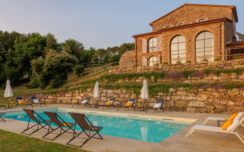 Villa Il Pozzo 14: Svømmepøl, Estate, Sommerhus, Stuehus, Have, Udvej, Villa, Landscaping, Hacienda, Eco Hotel