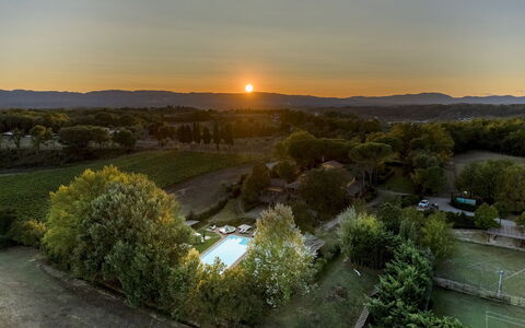 Podere Giardino 16+2: Natur, Landskab, Aften, Skumring, Sollys, Solopgang, Lawn, Solnedgang, Landscaping