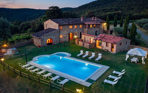 Villa Stroncoli 14: Svømmepøl, Estate, Udvej, Villa, Stuehus, Mansion, Thermae, Eco Hotel, Hacienda, Gårdsplads