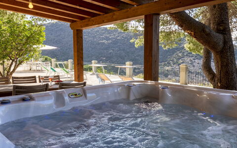 Villa Meraviglia 8: Svømmepøl, Udvej, Eco Hotel, Sanitærarmatur, Dæk, Jacuzzi, Skygge, Hotel, Bejdse