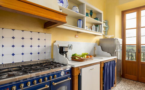 Villa Treggiaia 12+2: Køkken, Større Bandage, Komfur, Indretning, Køkken Apparat, Hjem, Gaskomfur, Komfur, Cooktop, Countertop