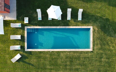 Casale Ansedonia 8+1: Svømmepøl, Lawn, Thermae, Kunstgræs, Udendørs Møbler, Gård, Landscaping, Udvej, Backyard, Water Feature