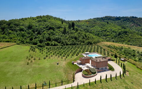 Podere Terranuova 10+2: Landskab, Land Lot, Highland, Landdistrikt, Estate, Tag, Hill Station, Fugleperspektiv, Plantation, Sommerhus