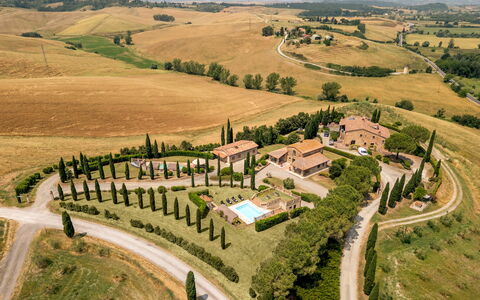 Casale Fienile 8: Plantation, Estate, Have, Landscaping, Parkere, Mansion, Villa, Stuehus, Hæk