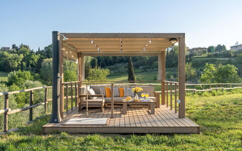 Agriresort Bacaringhe 13: Træ, Møbel, Udendørs Møbler, Hårdttræ, Bejdse, Dæk, Planke, Veranda, Trægulve, Have