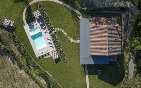 Agriresort Bacaringhe 13: Svømmepøl, Estate, Lawn, Fritid, Have, Sommerhus, Backyard, Landscaping, Stuehus, Gård